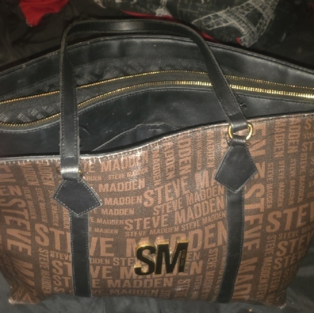 Steve Madden Black and Brown Logo Tote - Picture 2 of 4